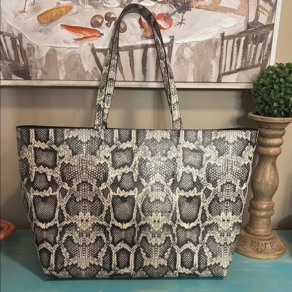 Kurt Geiger Black and Cream Snakeskin Tote - Picture 3 of 4